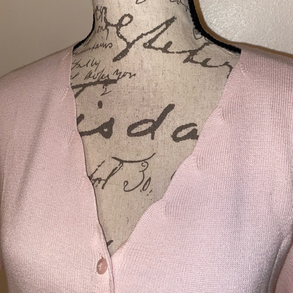 🌸DressBarn Scalloped Neck Cardigan - Picture 3 of 8